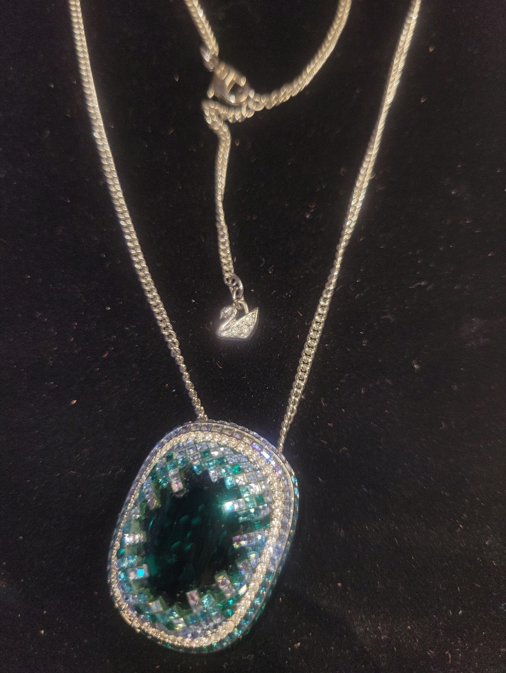Swarovski Pendant Necklace - Picture 5 of 10